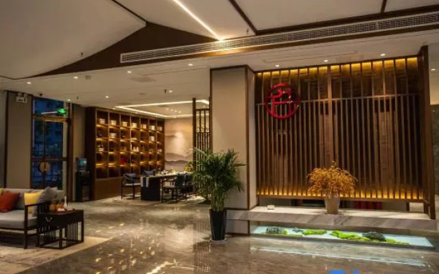 QIANNA HOTEL FINE (Luoyang Mingtang Scenic Area Yingtianmen)
