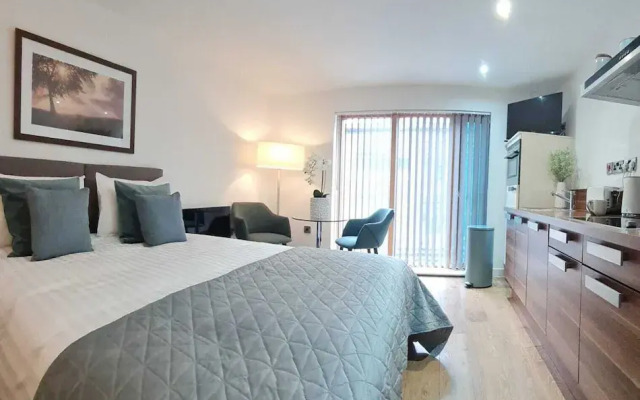 Sheffield 3rd fl City Studio Apartment