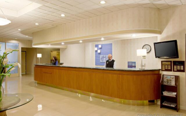 Holiday Inn Express Hotel and Suites Pasadena-Colorado Blvd, an IHG Hotel