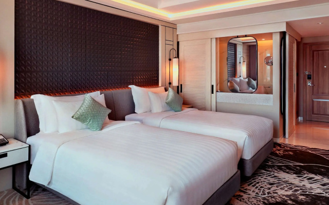 Movenpick Surabaya City