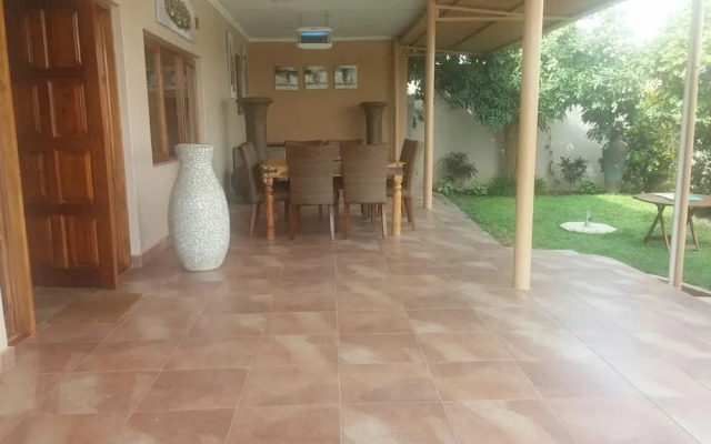 Shamba Lodge
