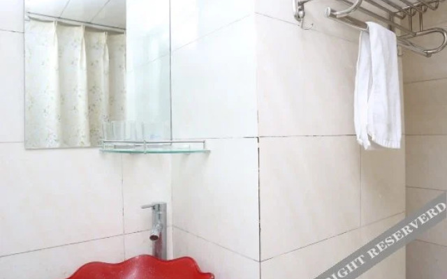 Junyi Chain Hotel (Yongfeng Subway Station)