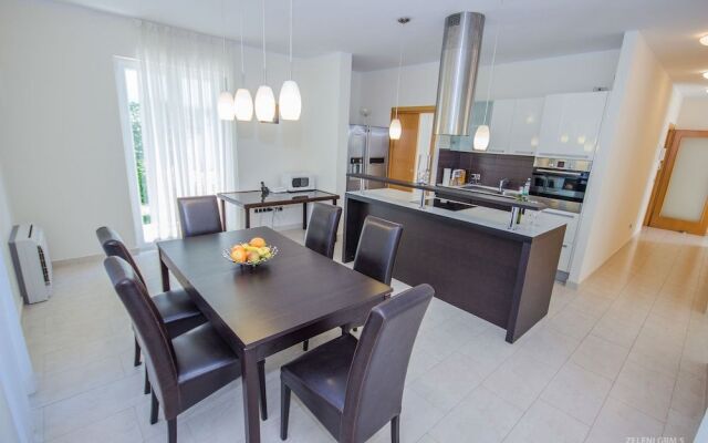 Villa Big View