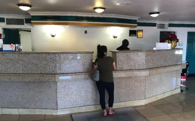 Americas Best Value Inn Denver