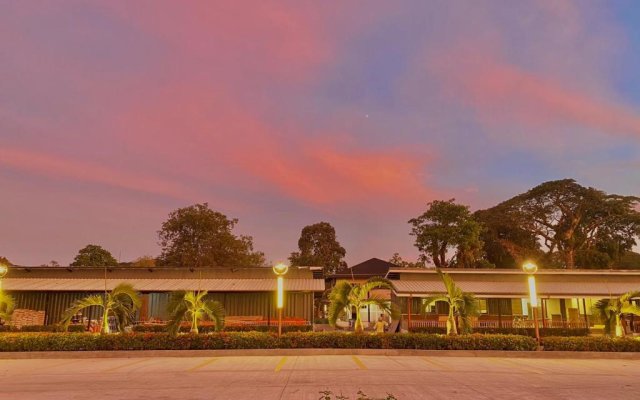 Aurora Villas and Cabin Resort