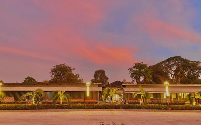 Aurora Villas and Cabin Resort