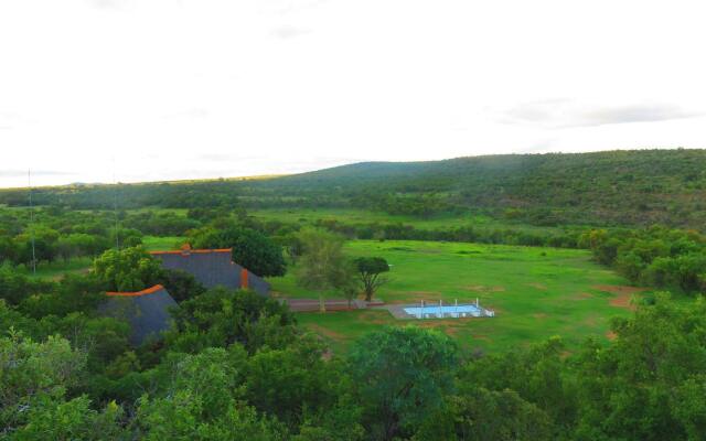 Zebras Crossing Lodge