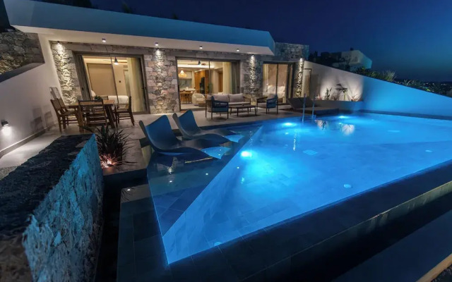 Akres Luxury Sea View Villas