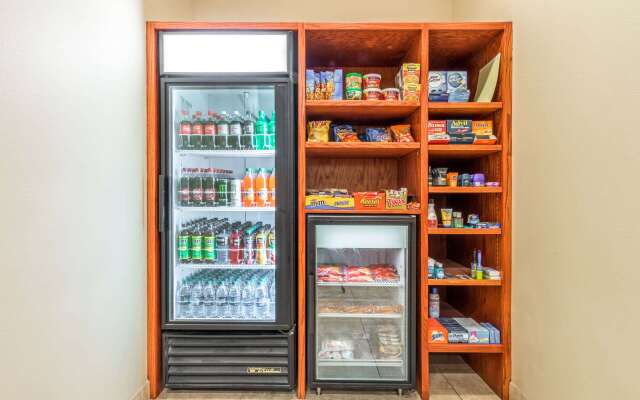 Ramada by Wyndham College Station