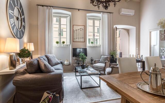 Casa Janca in Lucca With 1 Bedrooms and 2 Bathrooms