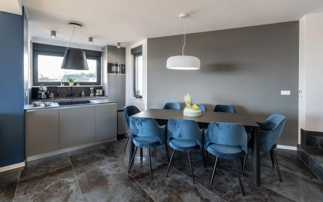 Luxury Villas Travera