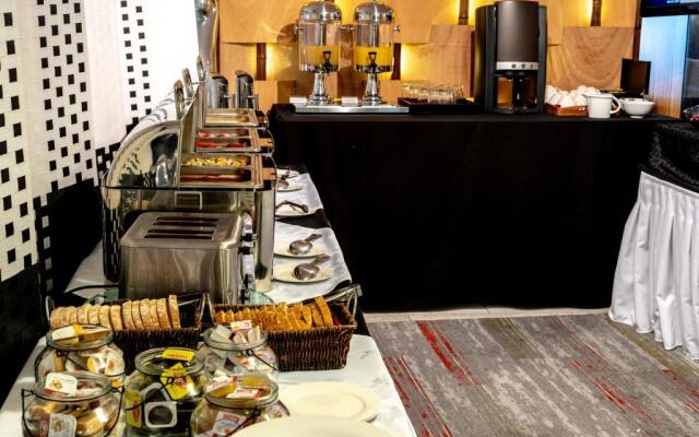 The Quadrant Hotel & Suites