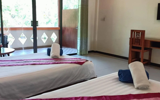 Baan Suan Villas Resort