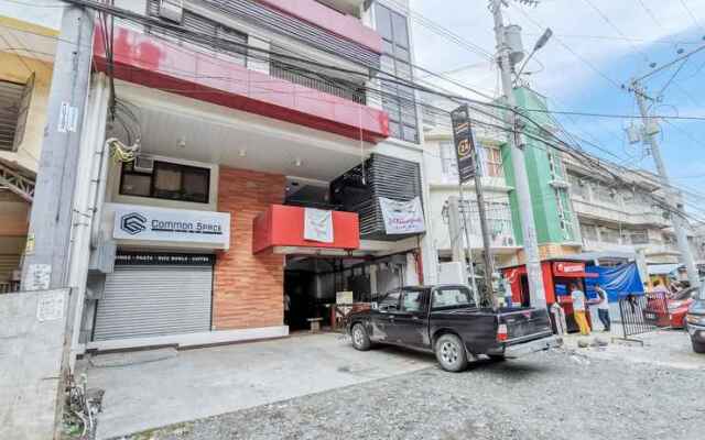 RedDoorz Plus near Ateneo de Davao