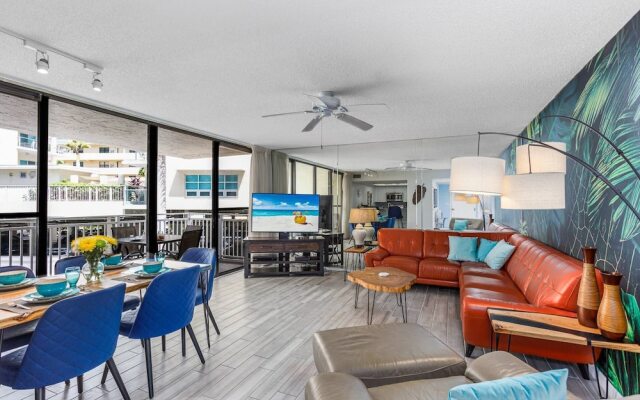 House of The Sun Siesta Key Crescent Beach