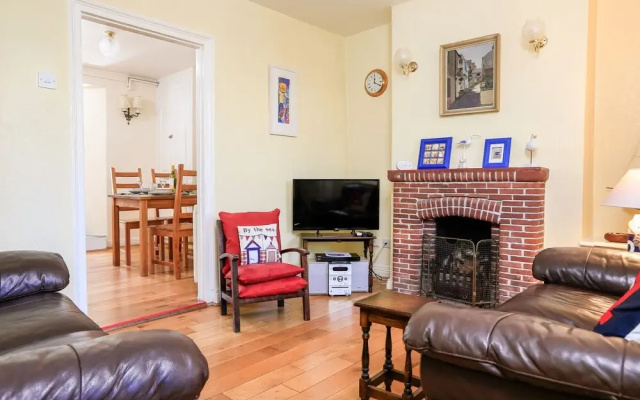 Aune Cottage