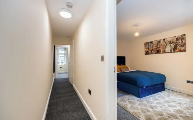 Stunning 3 Bedroom Home in Newcastle-under-lyme With Garden