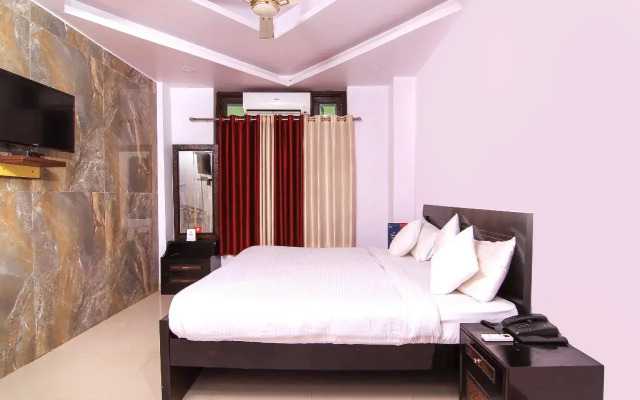 Surya Continental Hotel by OYO Rooms