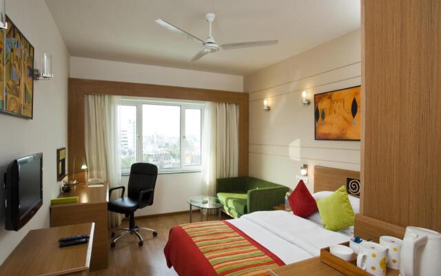 Lemon Tree Hotel, Udyog Vihar, Gurugram