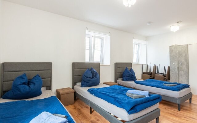 Spacious Dual Guesthouse