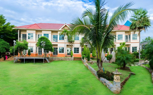 Suannoina Resort