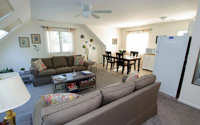 Urbanna Vacation Station - A Waterfront Oasis