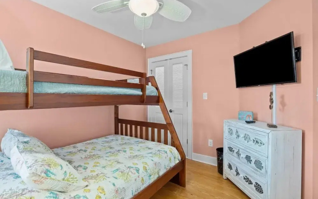 Sea Escape 3 Bedroom Townhouse by RedAwning