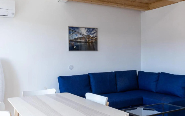 Alvaro's Charming Loft by MP