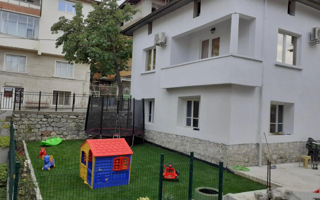 Къща за гости Калинови