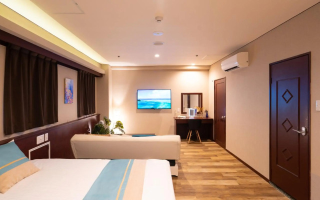 Rycom Crystal Hotel