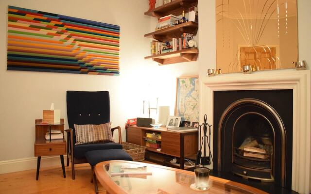 2 Bedroom Home in Camberwell