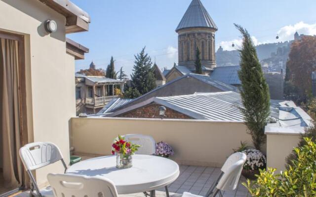 Enchanting house with sunny terrace