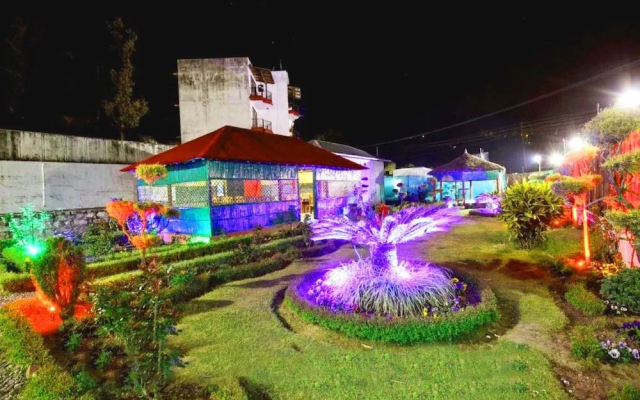 Goroomgo Silver Queen Bhimtal