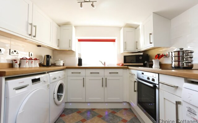 Croyde Wonky Cottage