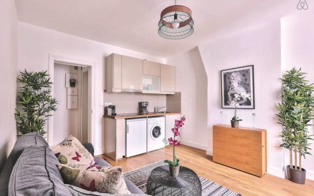 Buttes Chaumont- Appartement Familial