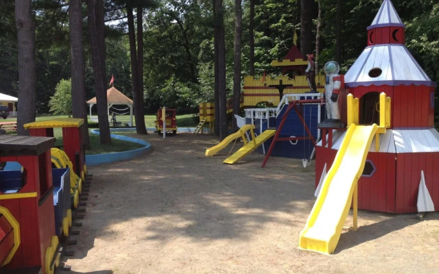 Colonel Williams Resort