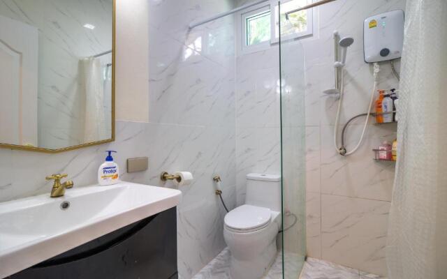 Rattana House Homestay