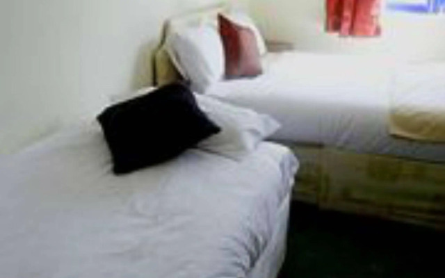 Pacific Inn London Heathrow