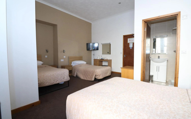 Sandringham Hotel