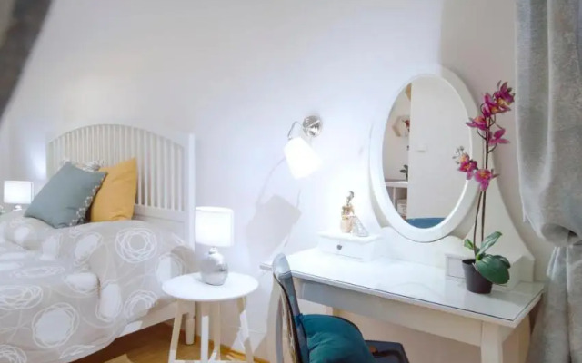 Modern Apartment Charvátova