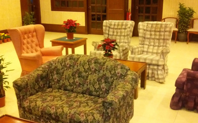 Iris House Hotel