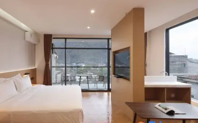 Huangyao Jinlanju Scenic Hotel