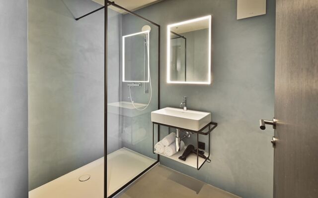 W52 Apartments