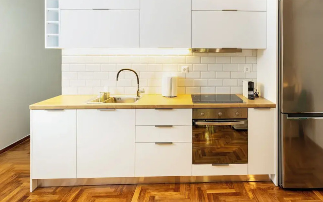 Trendy 2 bedroom Apartment 5min to metro