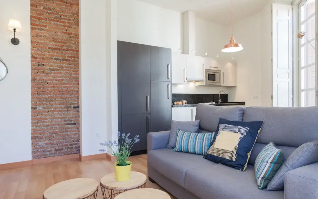 Cozy Flat Niño de Guevara