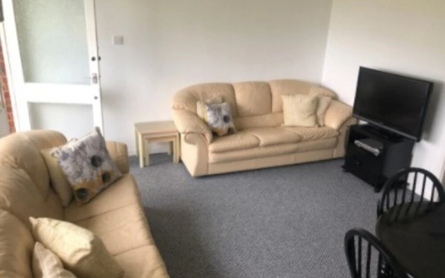 Inviting 2-bed Apartment in Hemsby