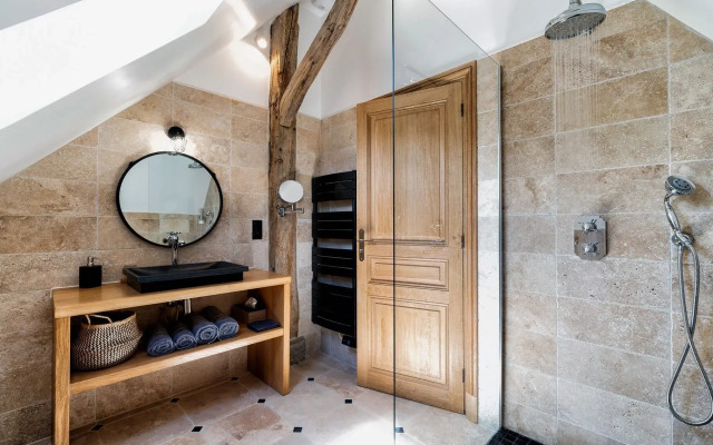 La Grange de Léonie