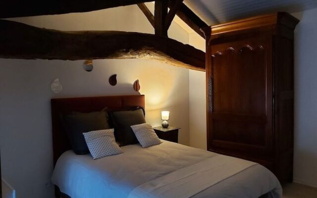 Le Logis Des Bessons