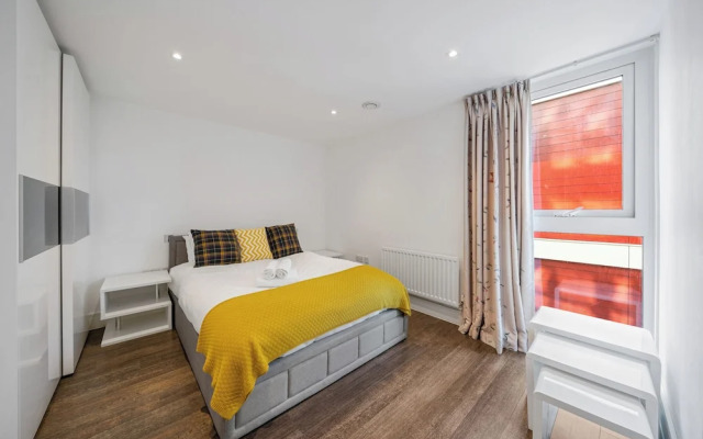Modern 1-Bedroom Flat in Central London
