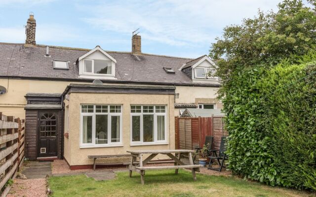 Bowsden Hall Farm Cottage